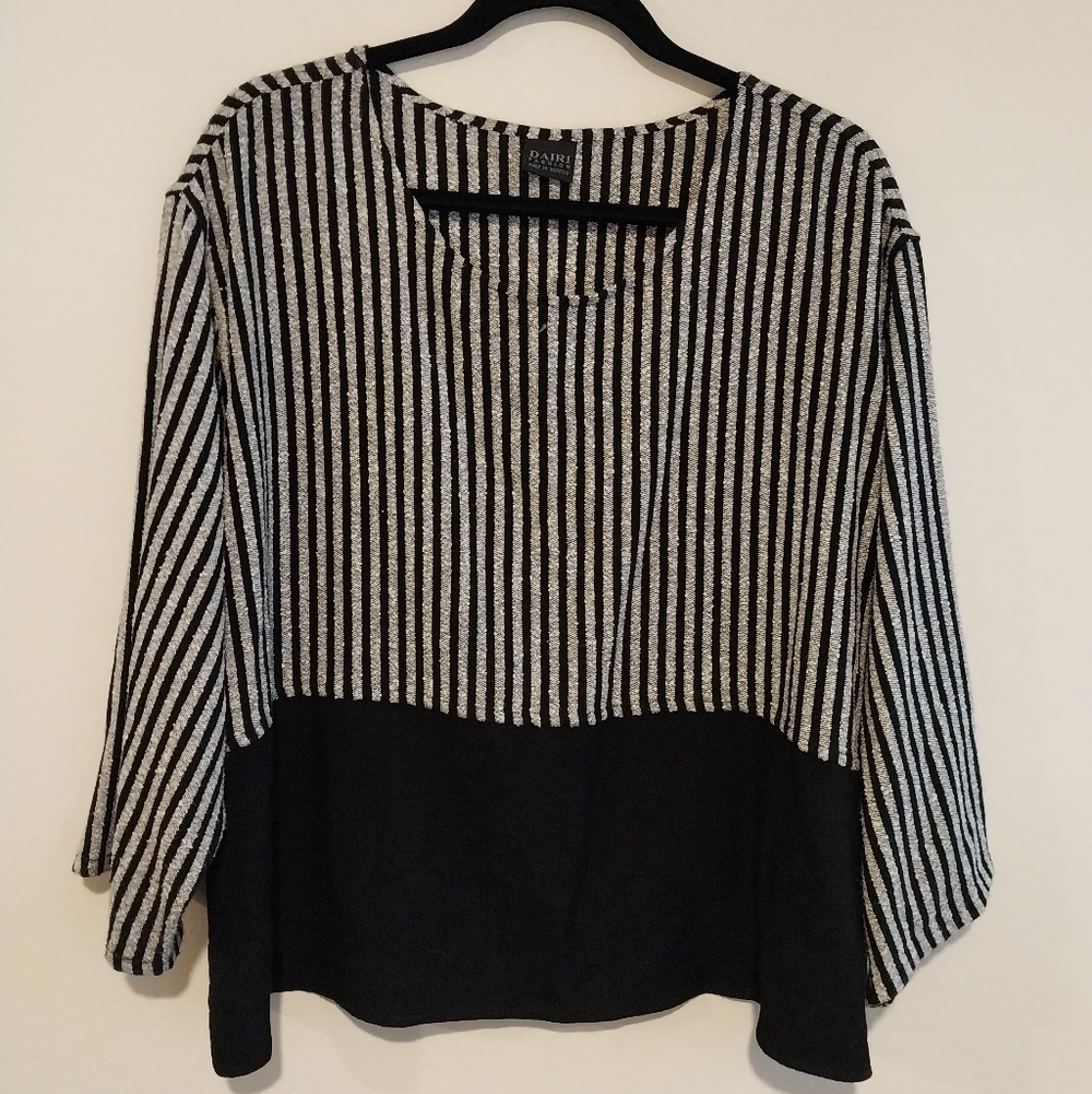 Dairi Fashion Black & Gray Stripe Woven Knit Lagenlook Relaxed Fit Top